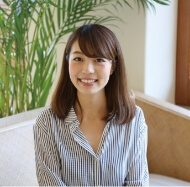 沖縄ワタベウェディング株式会社 人事総務部 人材開発チーム 新里 麻未子 氏