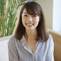 沖縄ワタベウェディング株式会社 人事総務部　人材開発チーム 新里麻未子 氏のイメージ